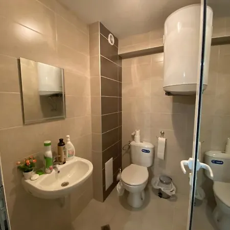 Brand New Cozy 1br Flat With Ac & Free Street Parking Apartmán