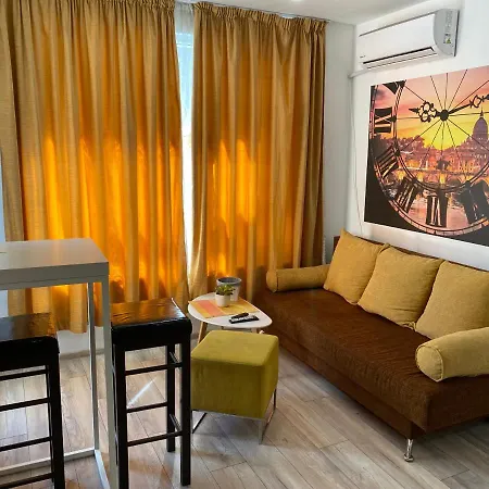 Apartmán Brand New Cozy 1br Flat With Ac & Free Street Parking *